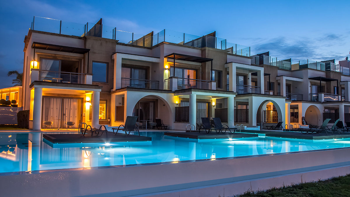 Grand Suite Beach Front Private Pool